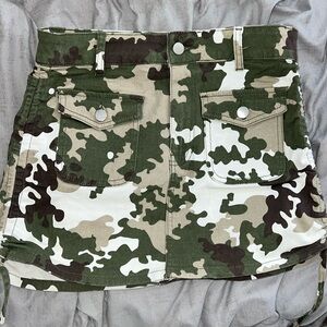 Camo skirt